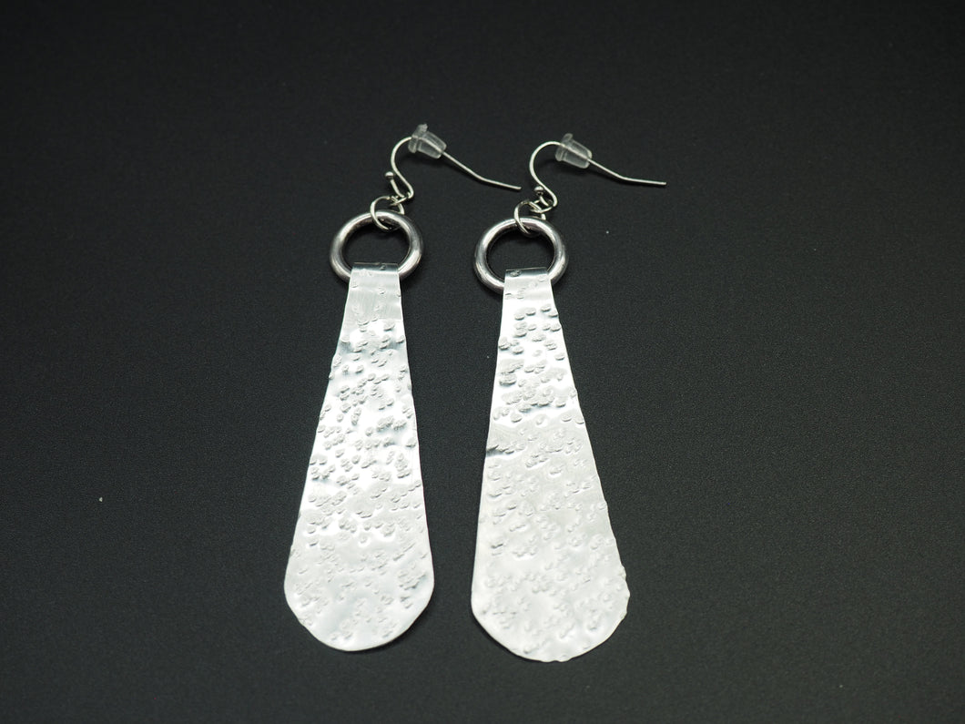 Dangle scoop earring