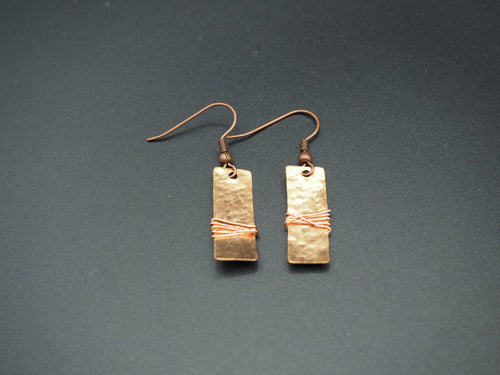 Copper hammered earrings